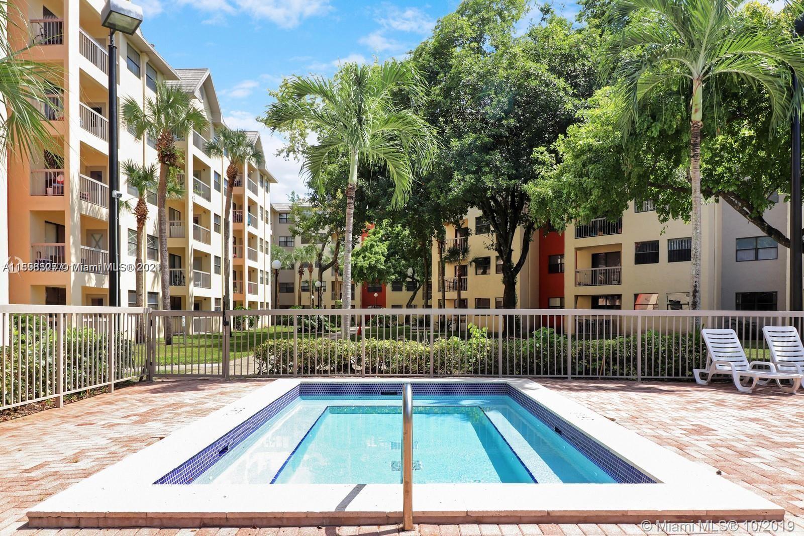 LAS VISTAS AT DORAL CONDO - Residential