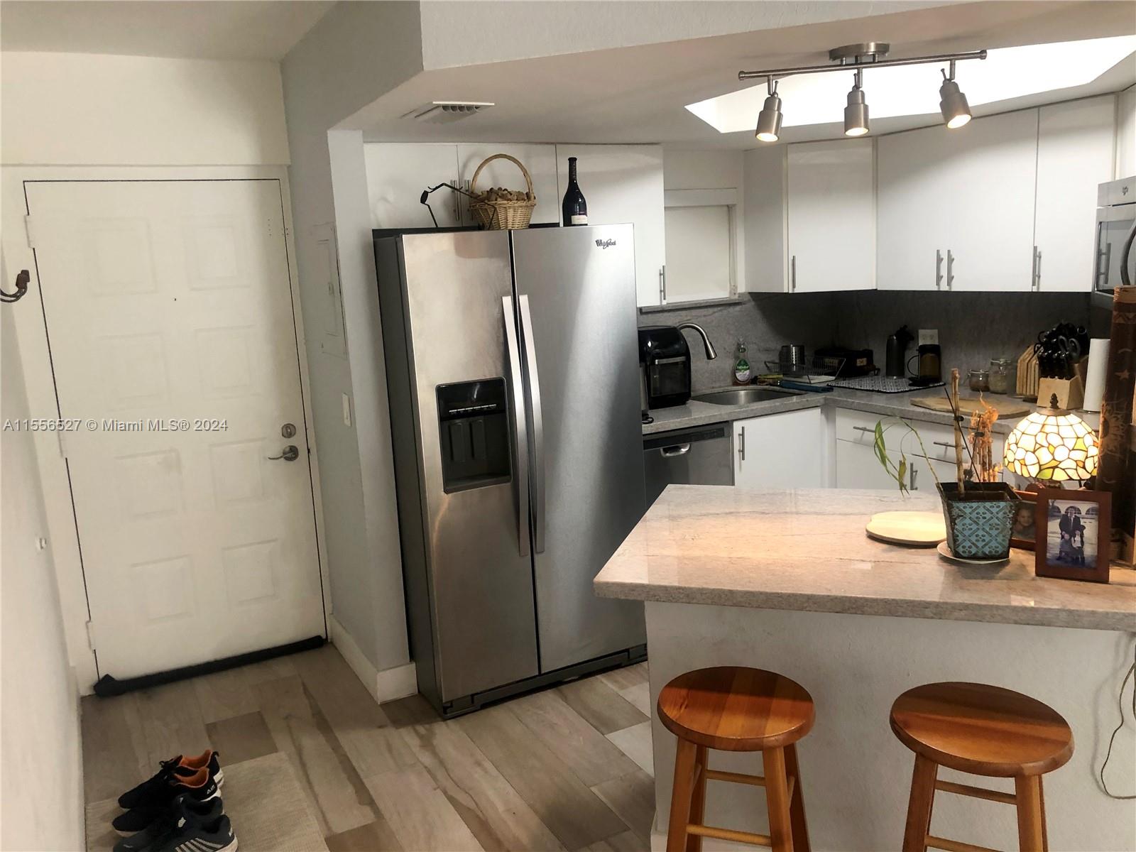 LAS VISTAS AT DORAL CONDO - Residential