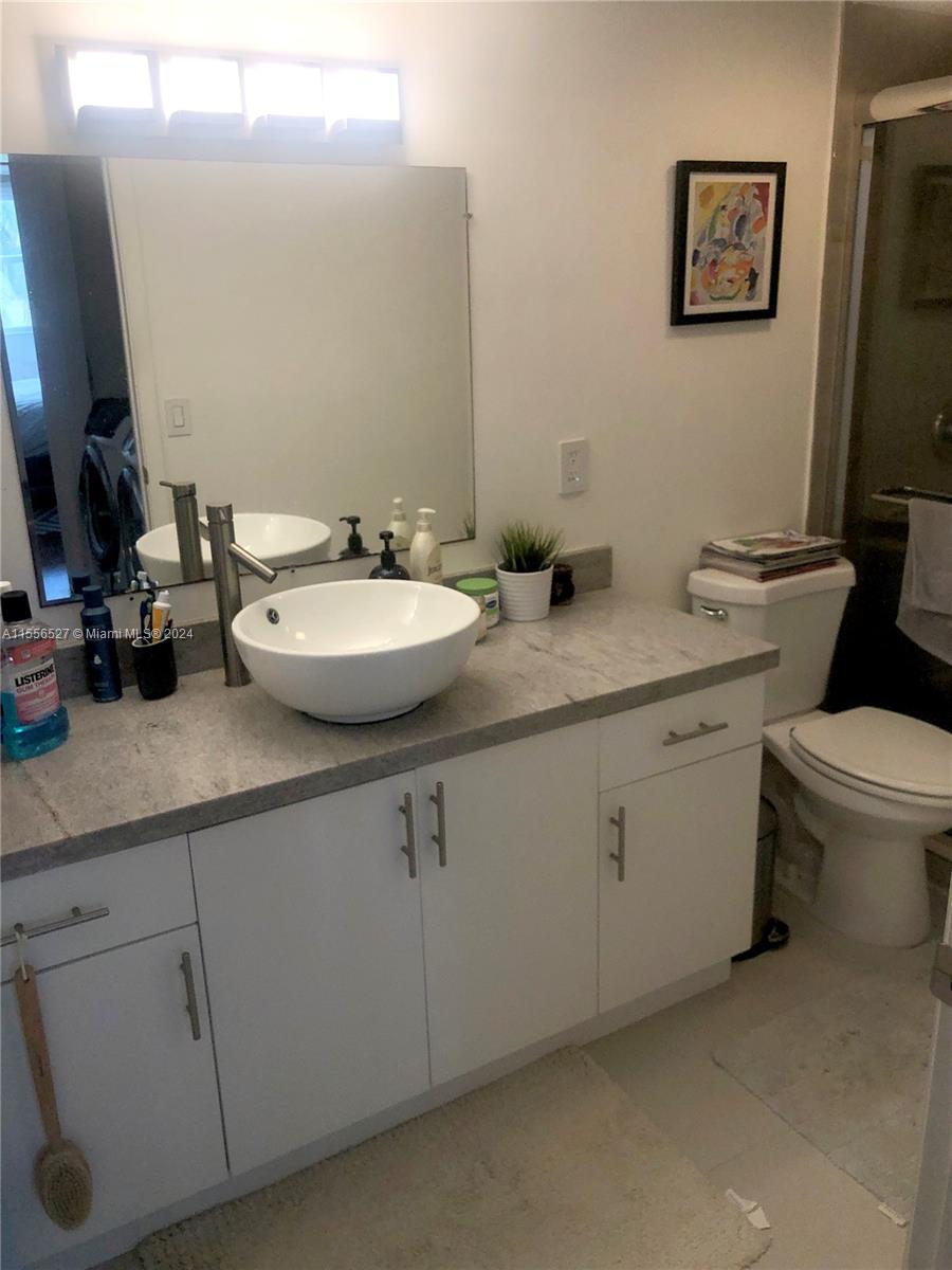 LAS VISTAS AT DORAL CONDO - Residential