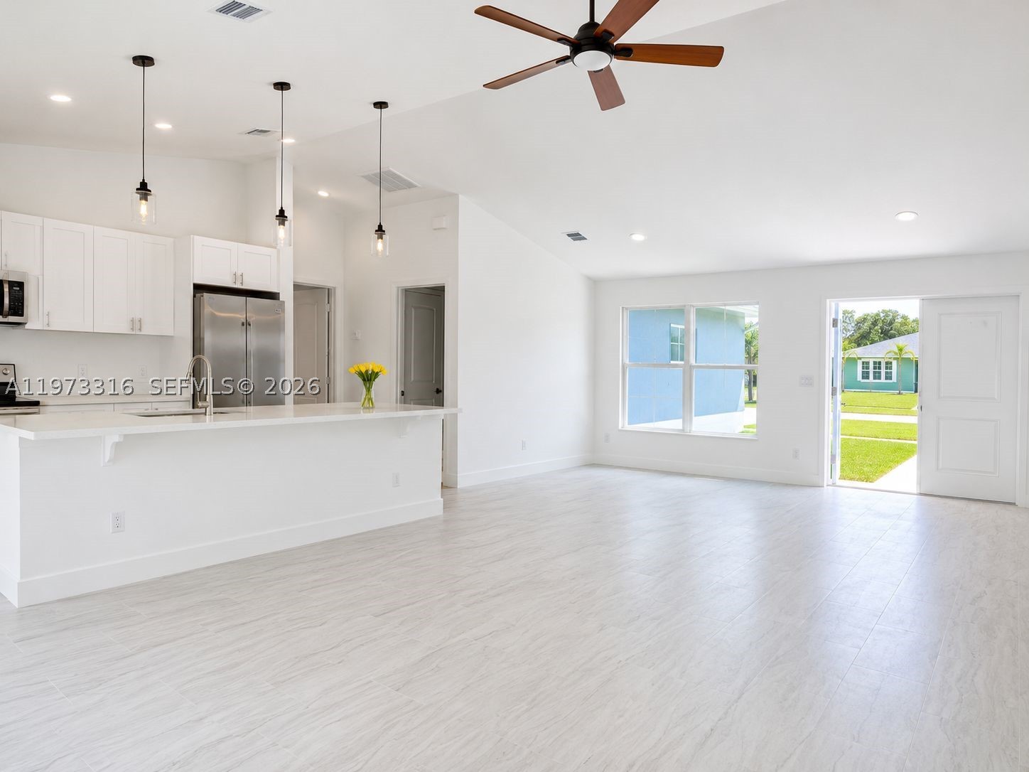 VERO LAKE ESTATES UNIT H- - Residential