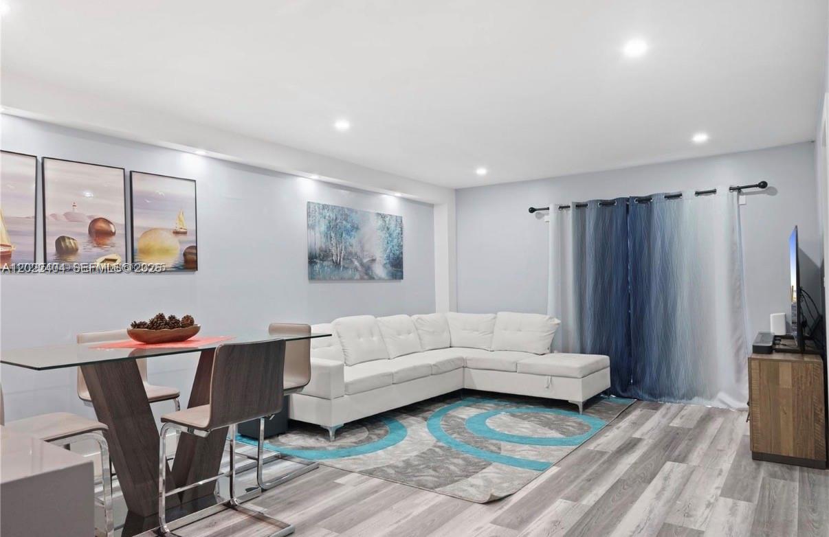 PALMETTO GARDENS NORTH CO - Residential