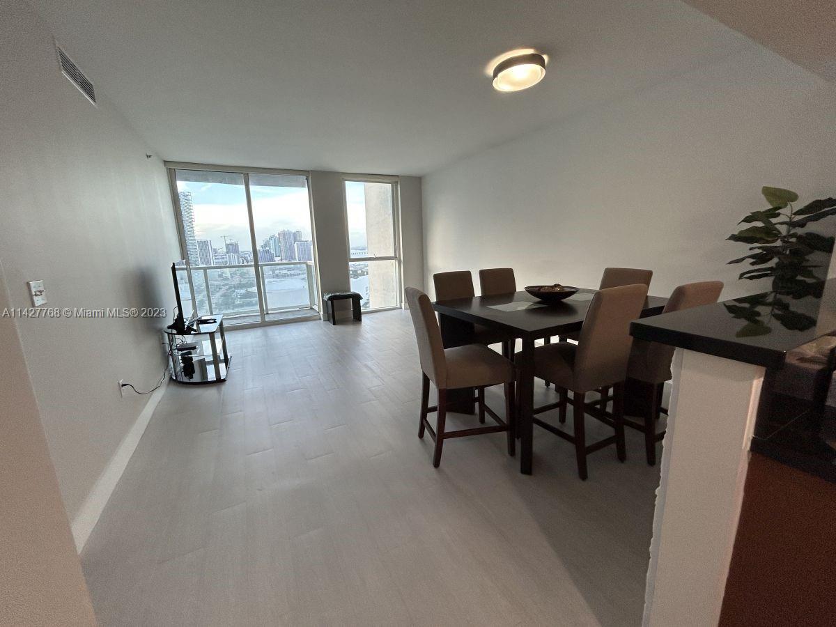 VIZCAYNE NORTH CONDO - Residential Lease