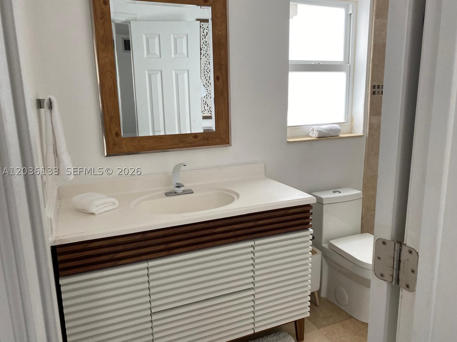 HOLLYWOOD LAKES SECTION - Residential