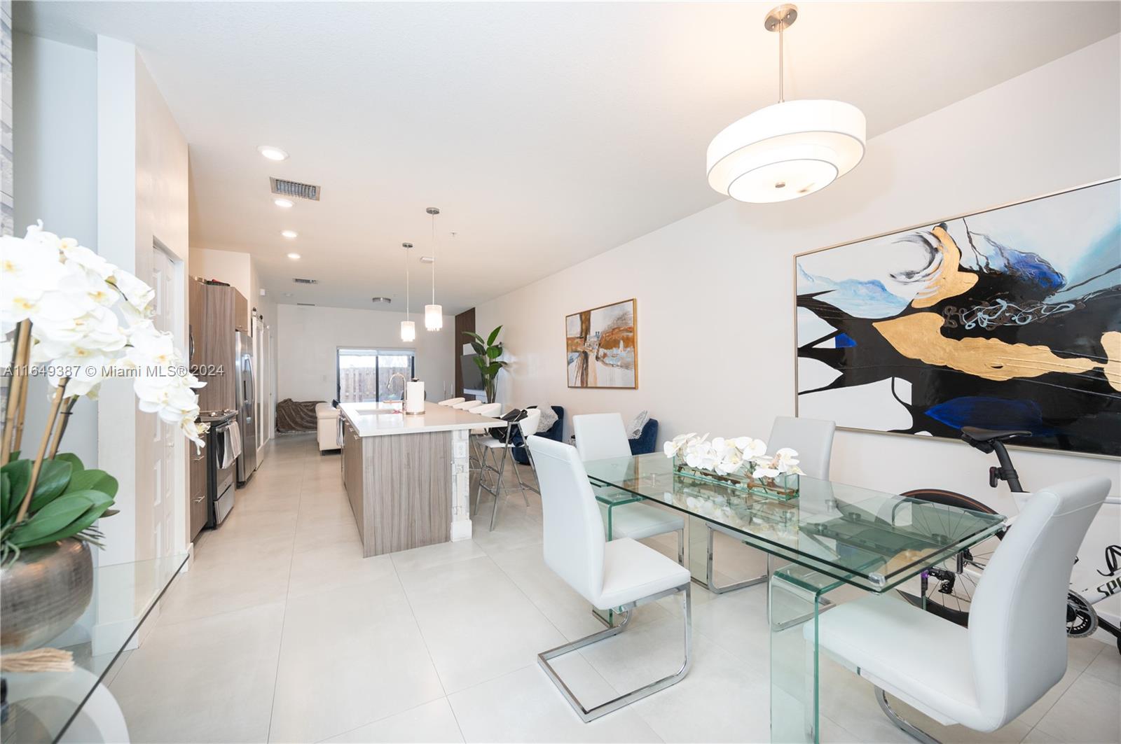 APEX AT PARK CENTRAL COND - Residential