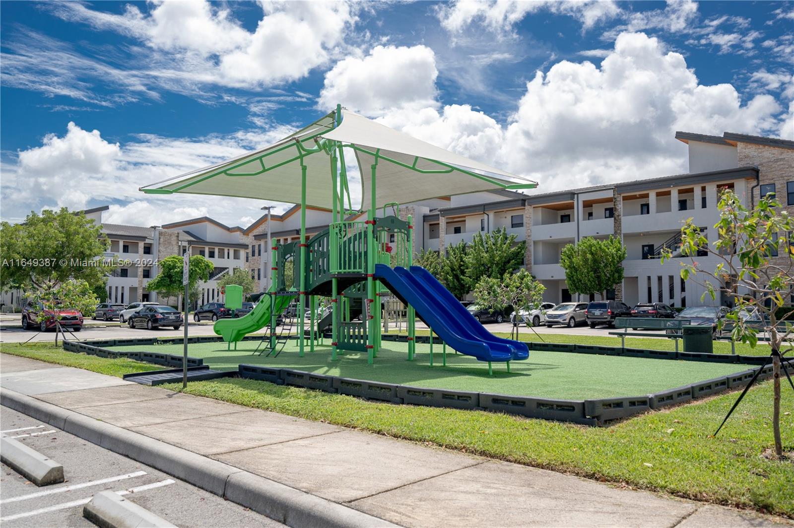 APEX AT PARK CENTRAL COND - Residential
