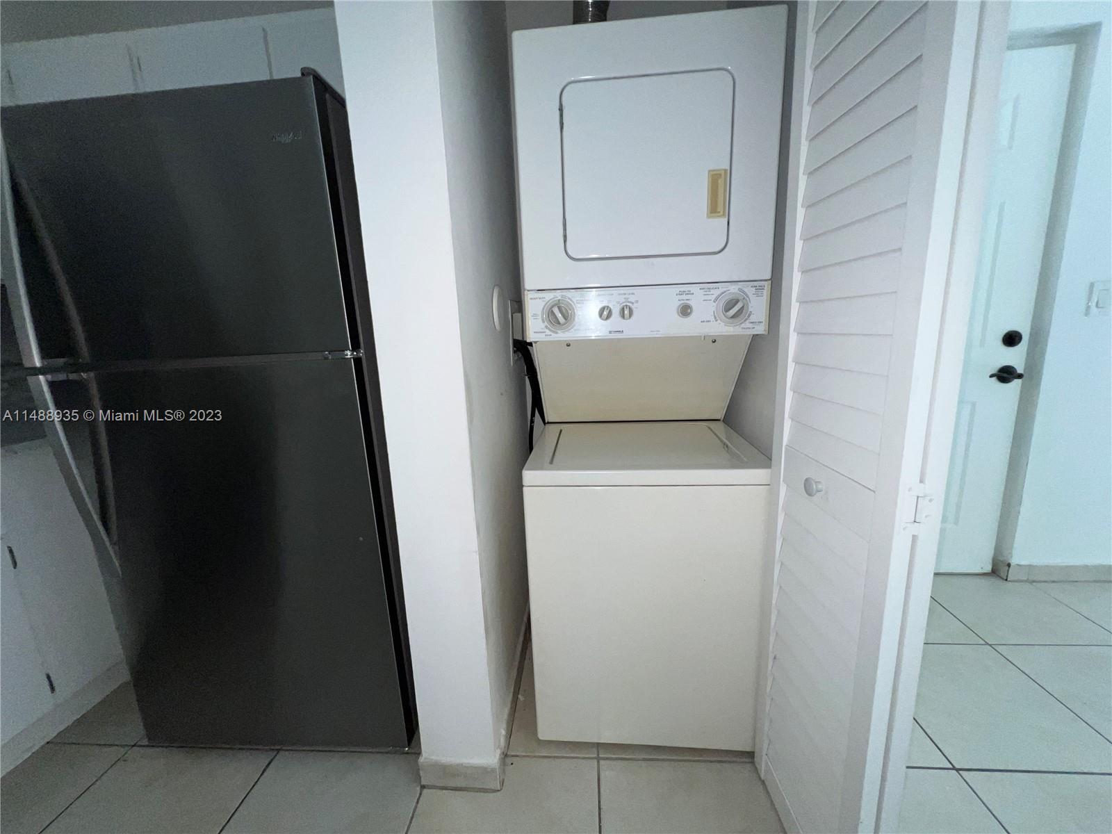 PALM GARDENS AT DORAL CON - Residential Lease