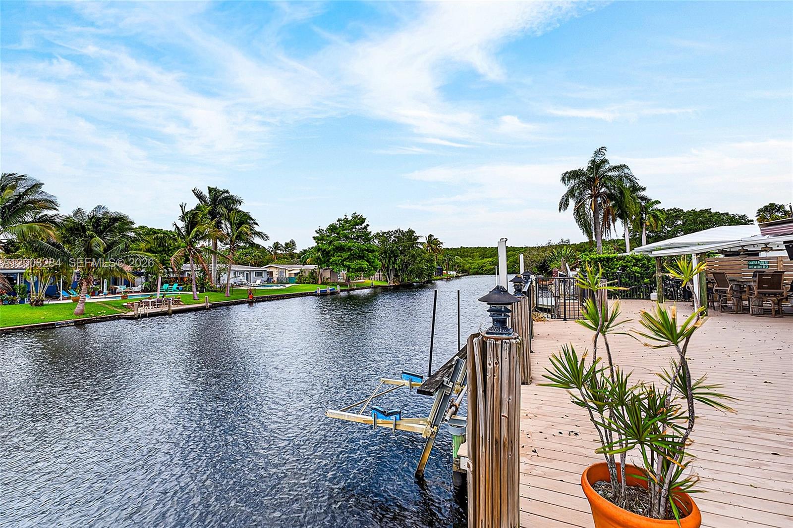 JENADA ISLE - Residential