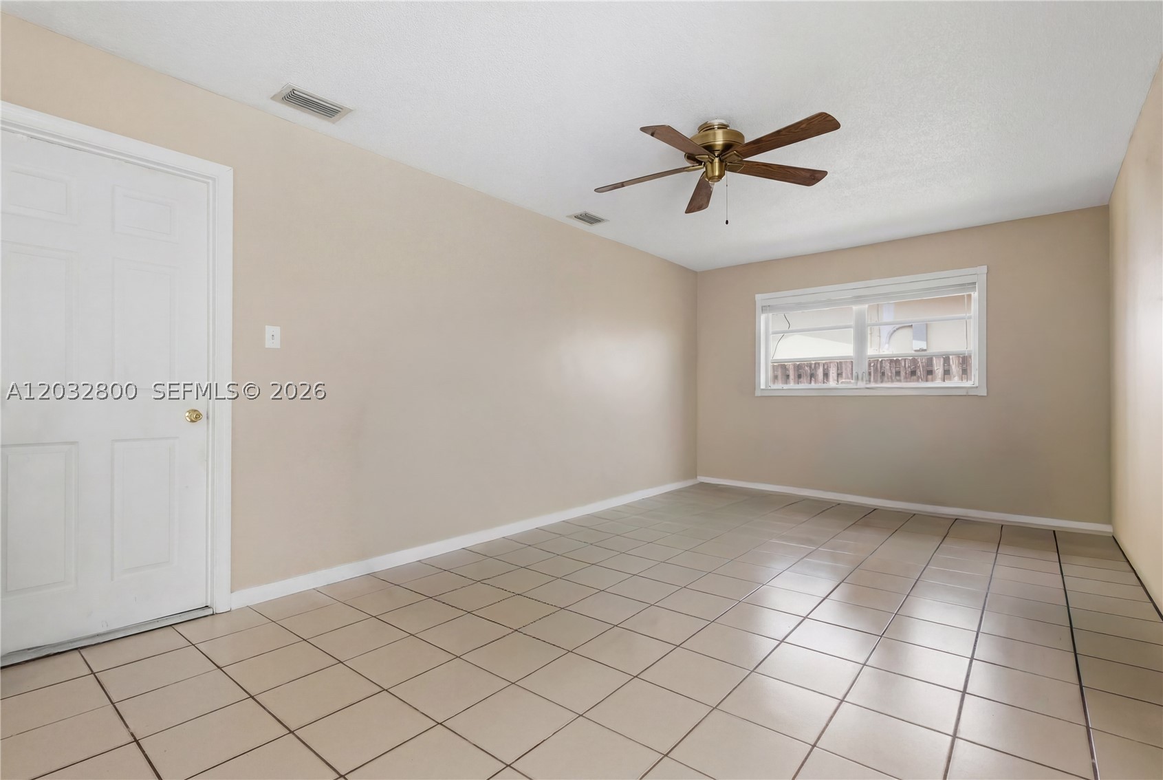 MIRROR LAKE ESTATES SEC 8 - Residential