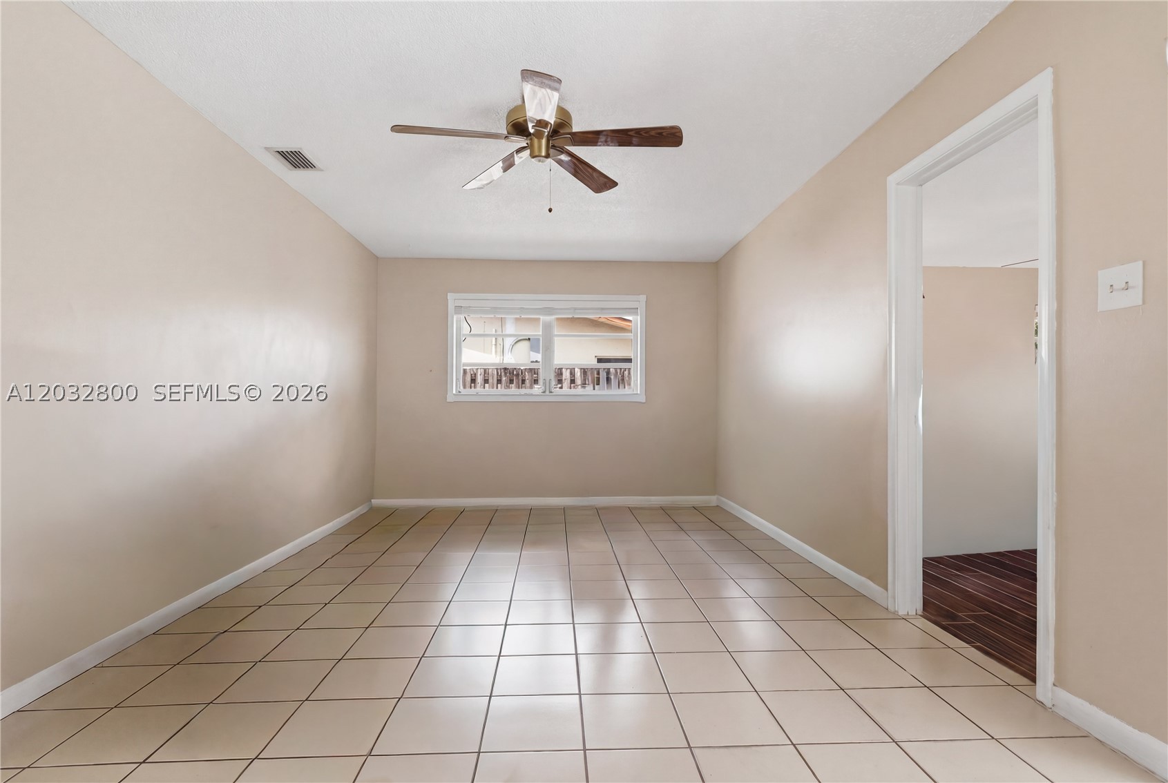 MIRROR LAKE ESTATES SEC 8 - Residential