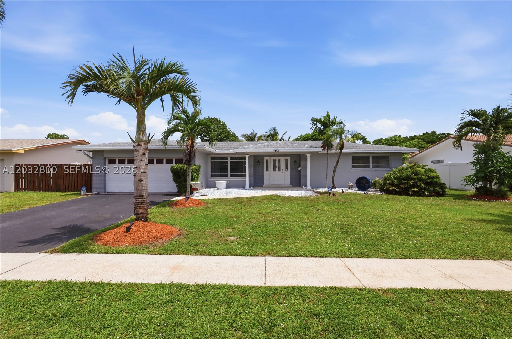 MIRROR LAKE ESTATES SEC 8 - Residential