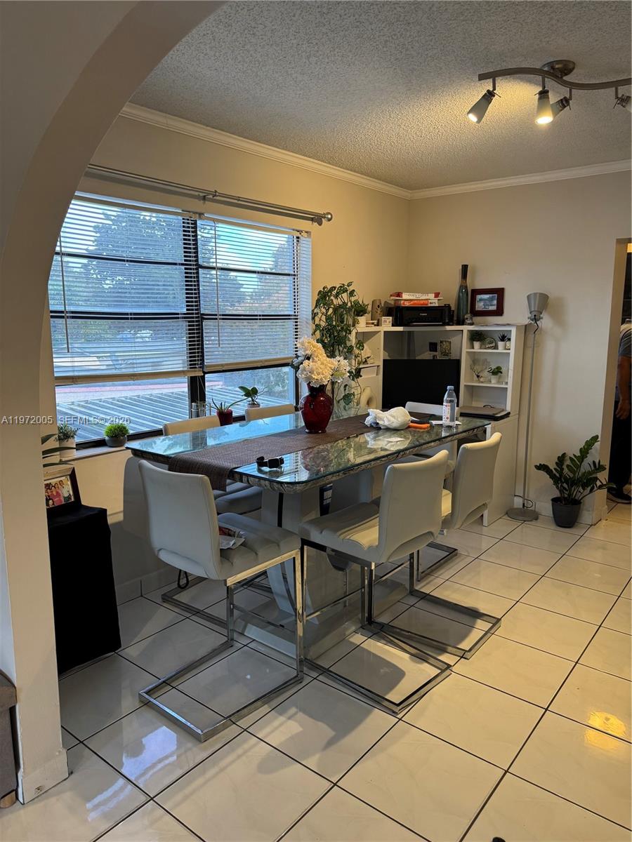 HIALEAH 13TH ADDN AMD PL - Residential Income