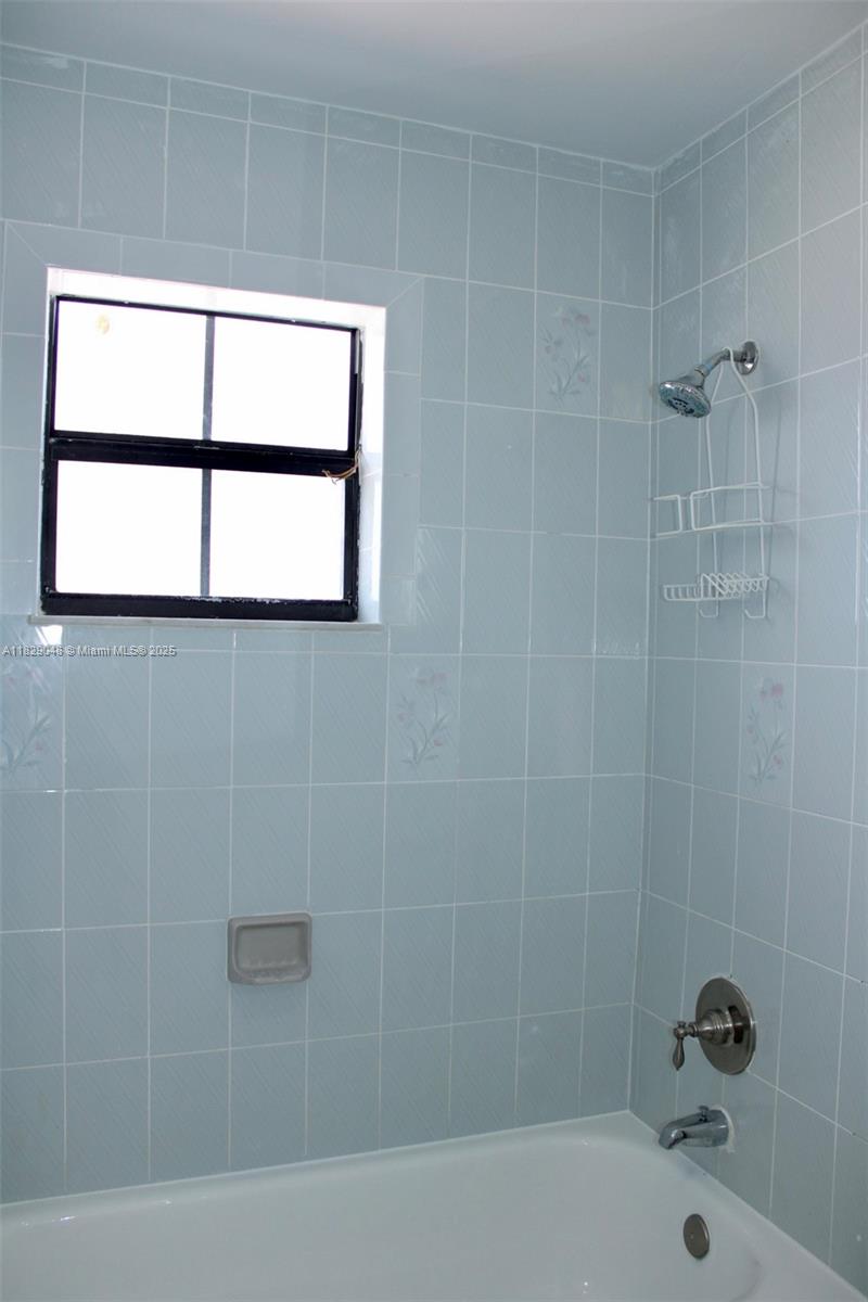 ALAMEDA JARDINS - Residential Lease