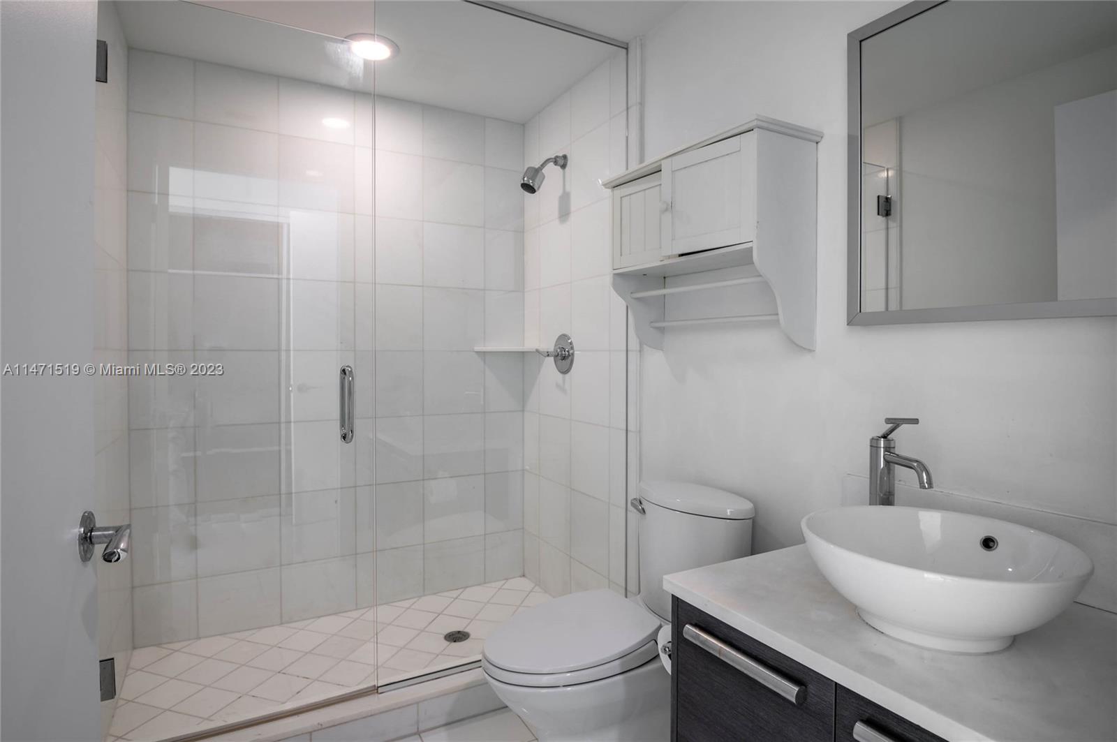 ARTECH RESIDENCES AT AVEN - Residential Lease