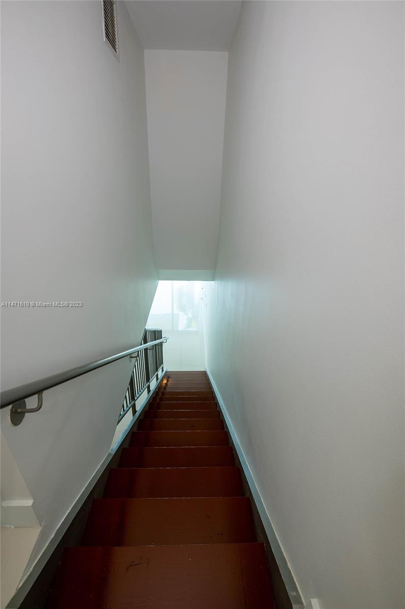 ARTECH RESIDENCES AT AVEN - Residential Lease