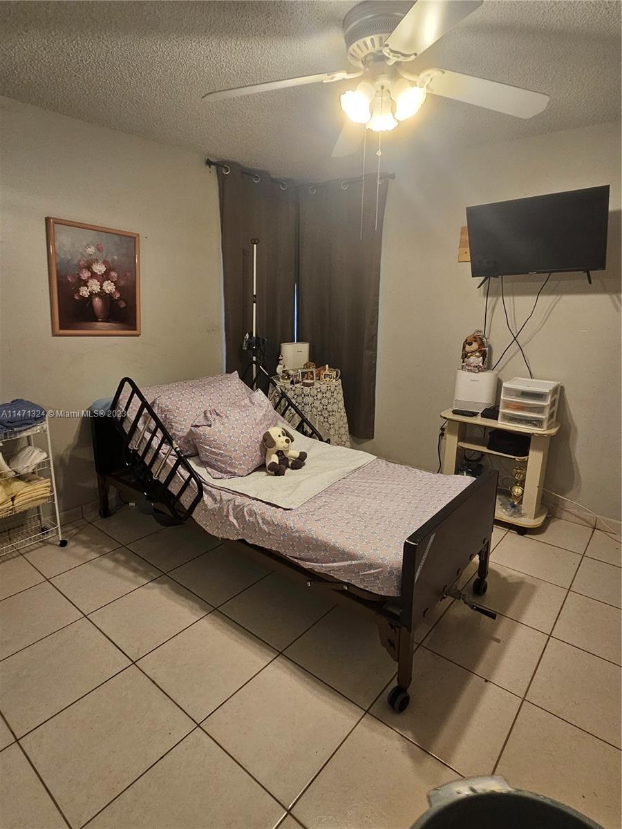 CHAPEL TRAIL REPLAT - Residential