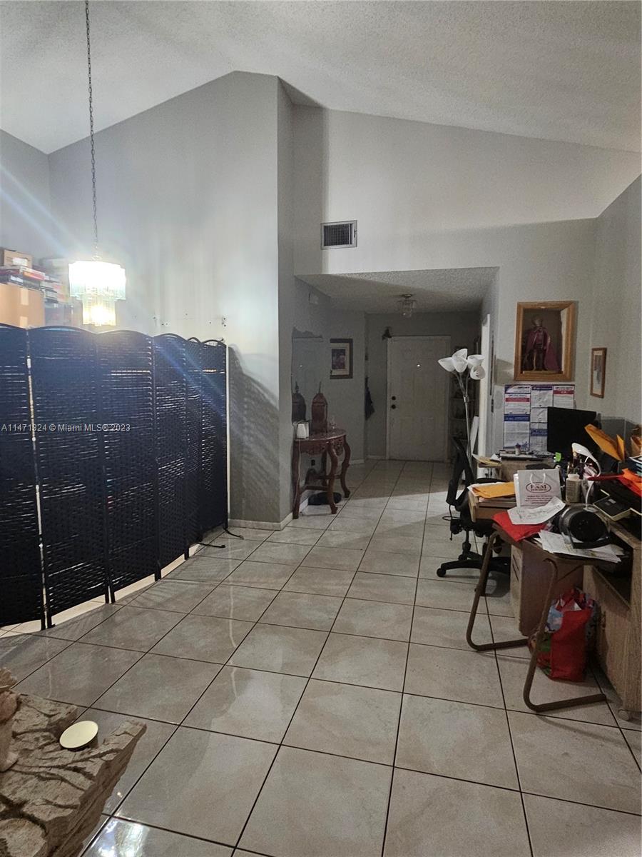CHAPEL TRAIL REPLAT - Residential