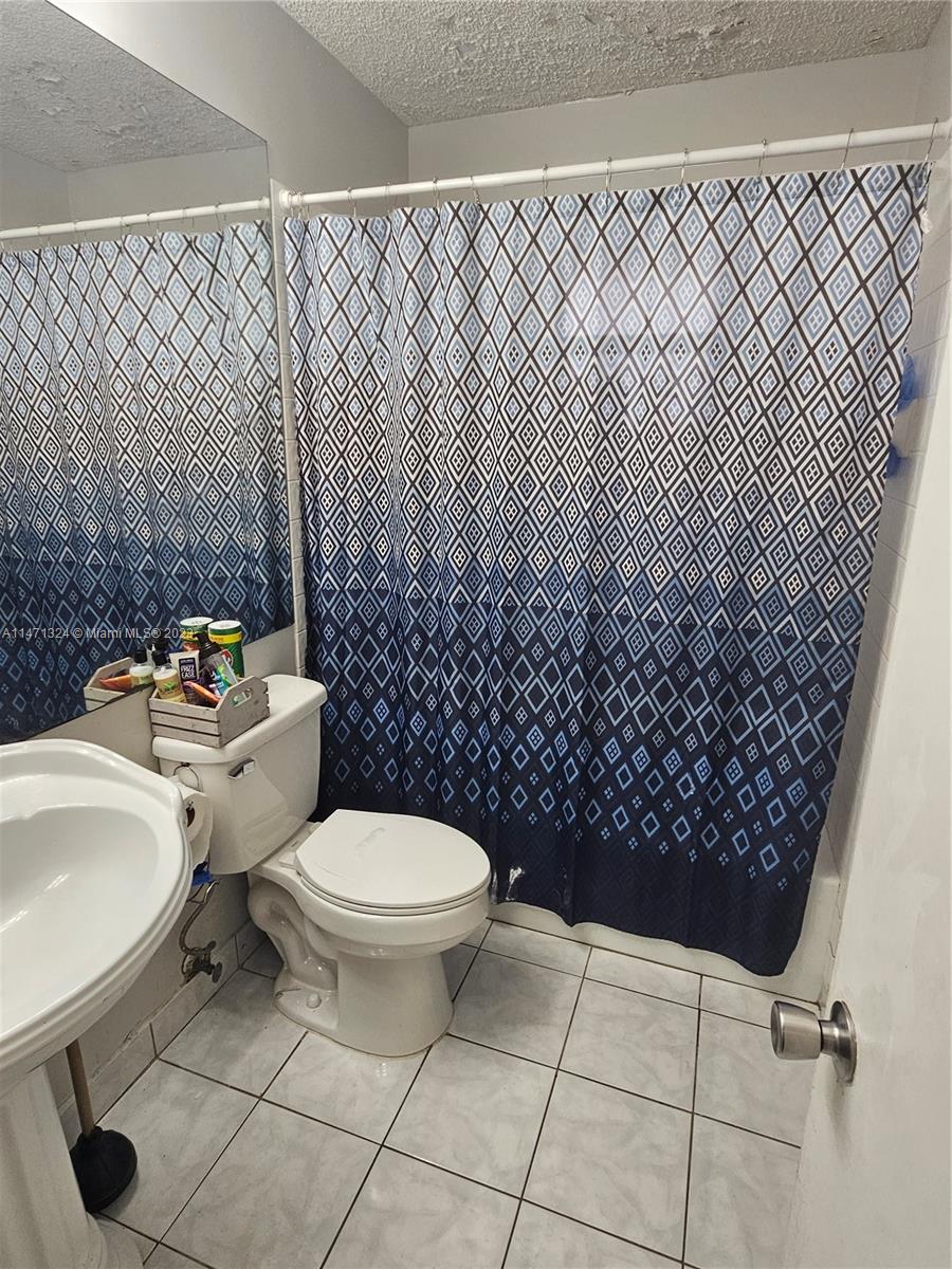 CHAPEL TRAIL REPLAT - Residential