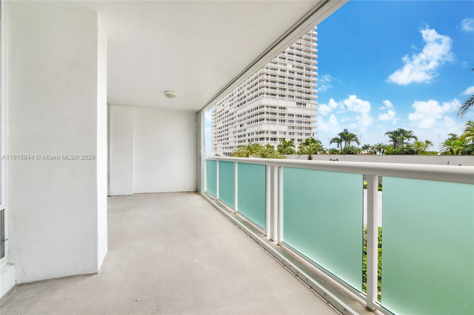 POINT OF AMERICAS - Residential Lease