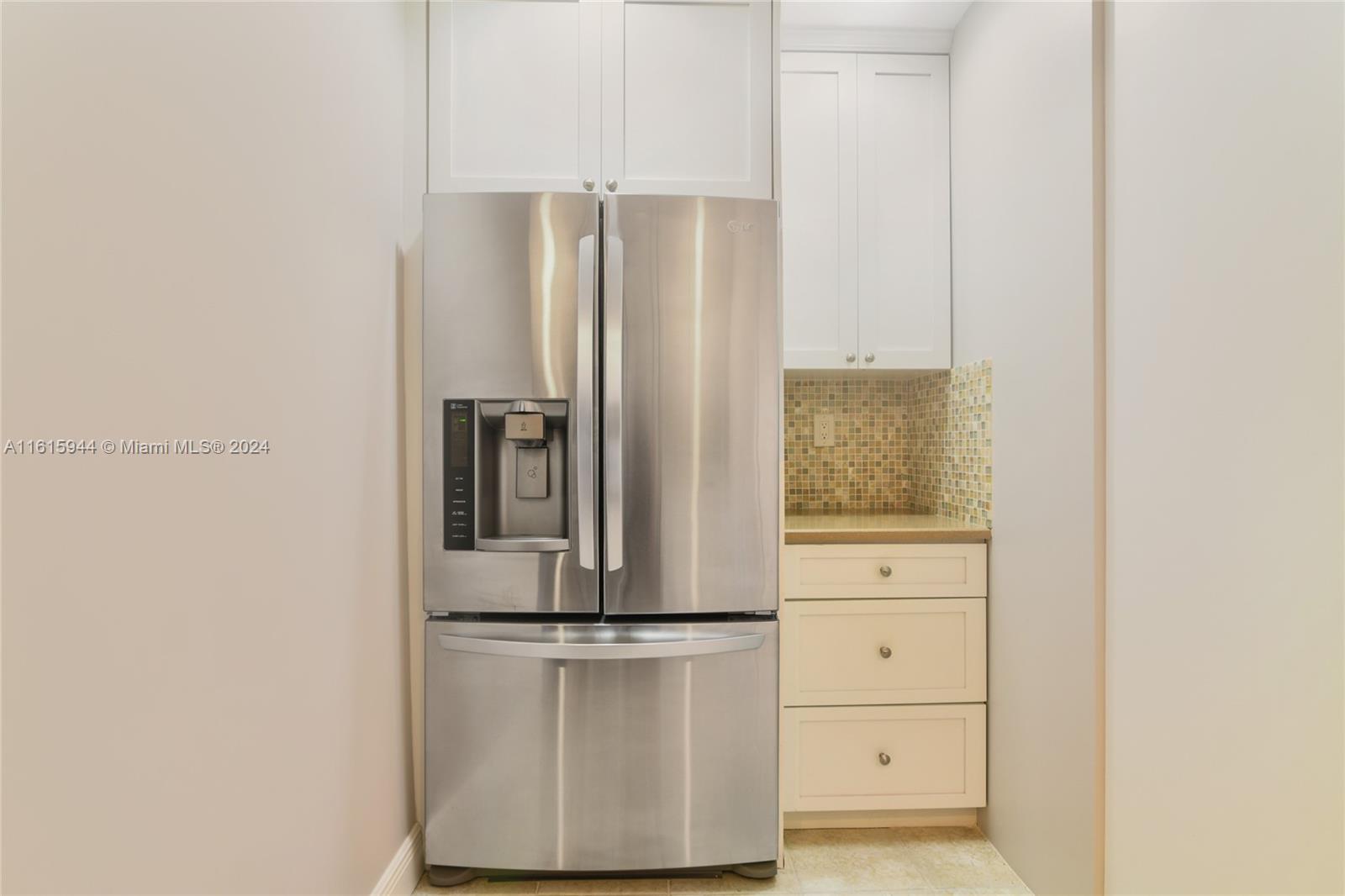 POINT OF AMERICAS - Residential Lease