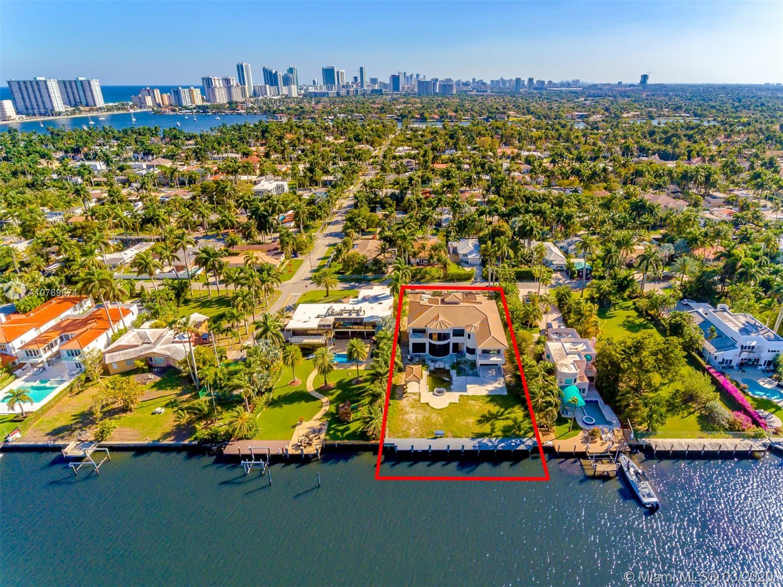 HOLLYWOOD LAKES SEC - Residential