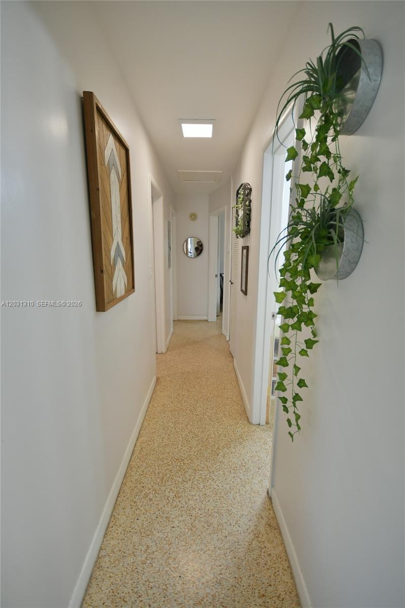 FONTAINEBLEAU GARDENS 1ST - Residential