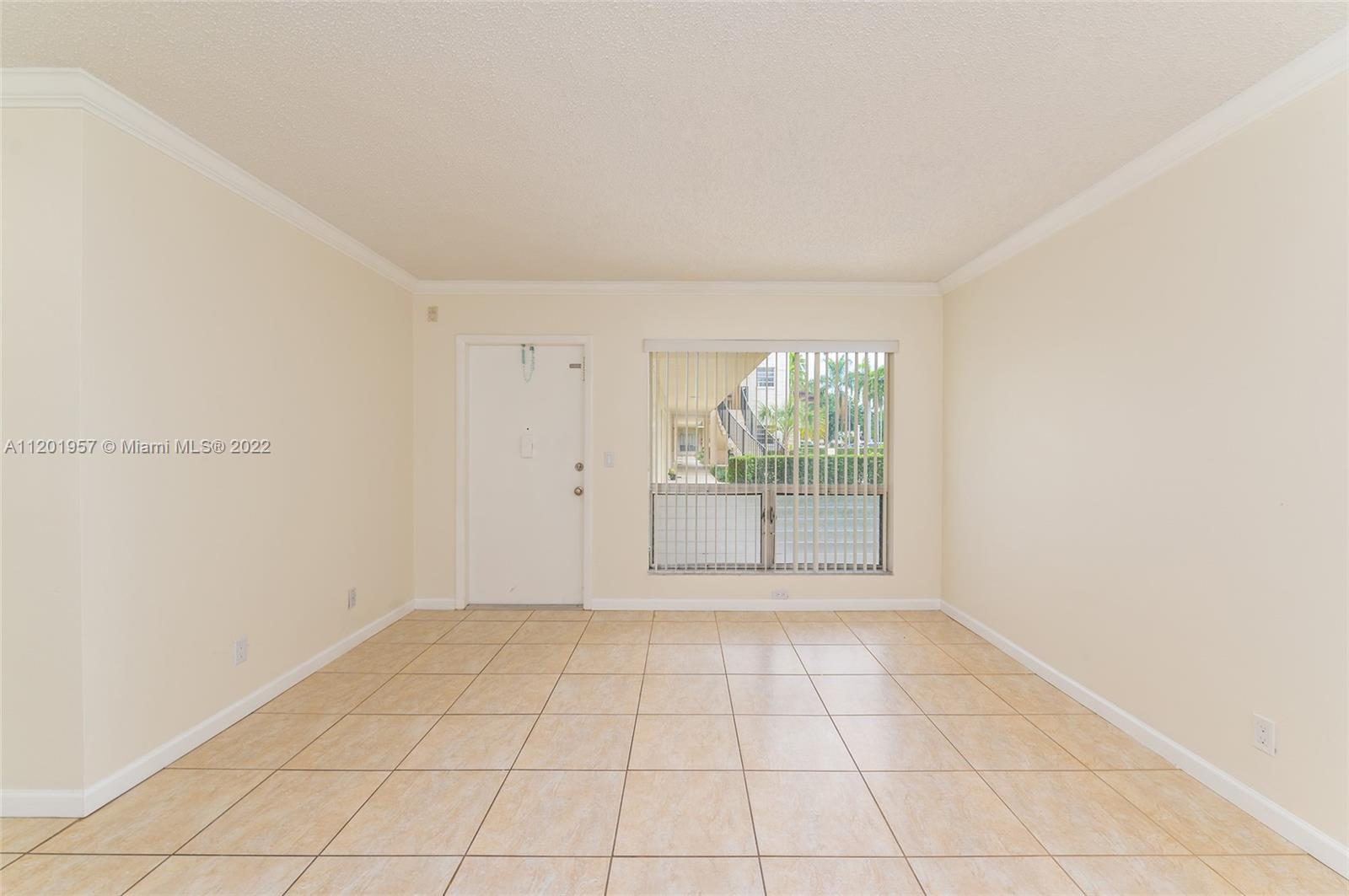 HOLLYWOOD HILLS - Residential Lease