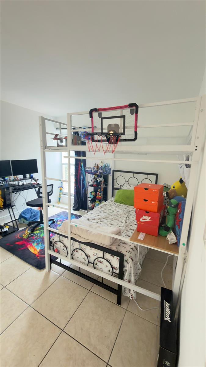 CAPRI GARDENS CONDO - Residential
