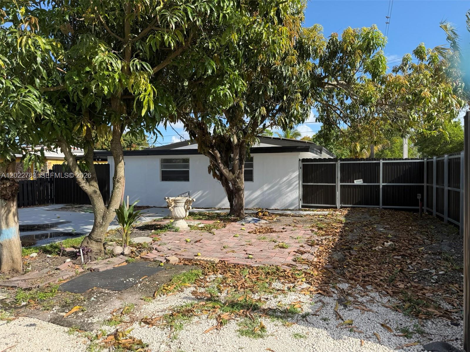 BEVERLY PARK - Residential