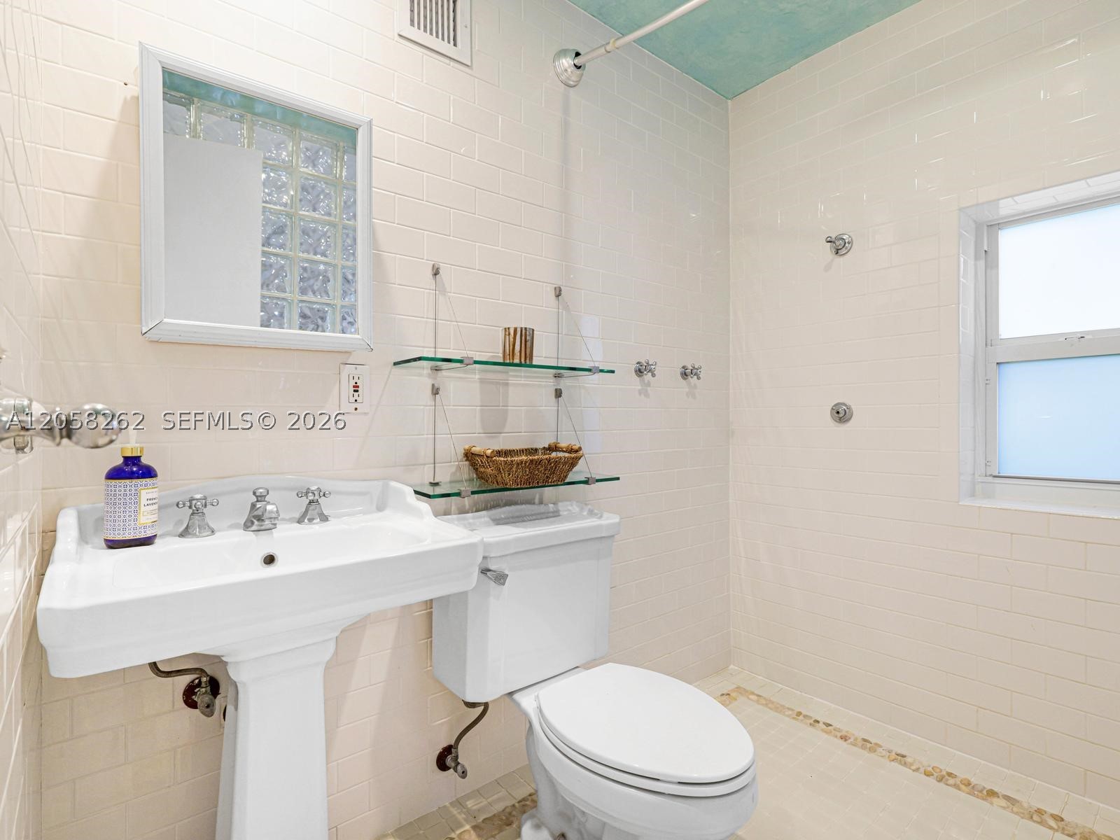 SHORECREST - Residential