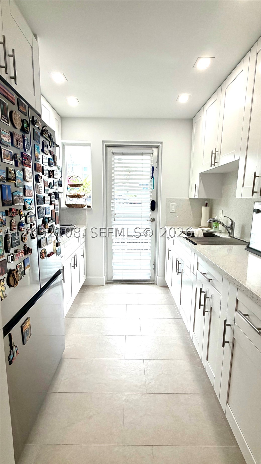 626 CONDOMINIUM - Residential Lease