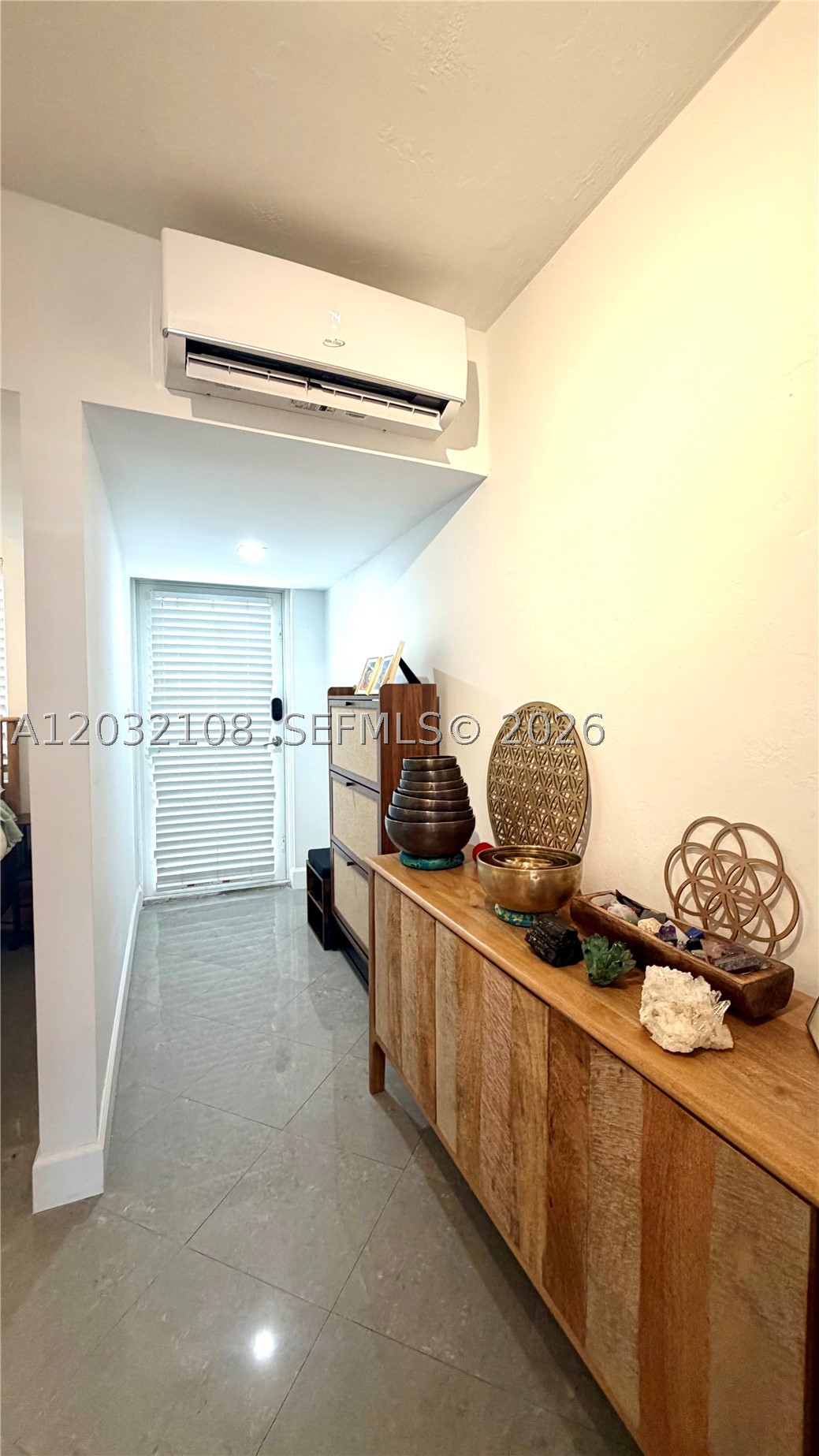 626 CONDOMINIUM - Residential Lease