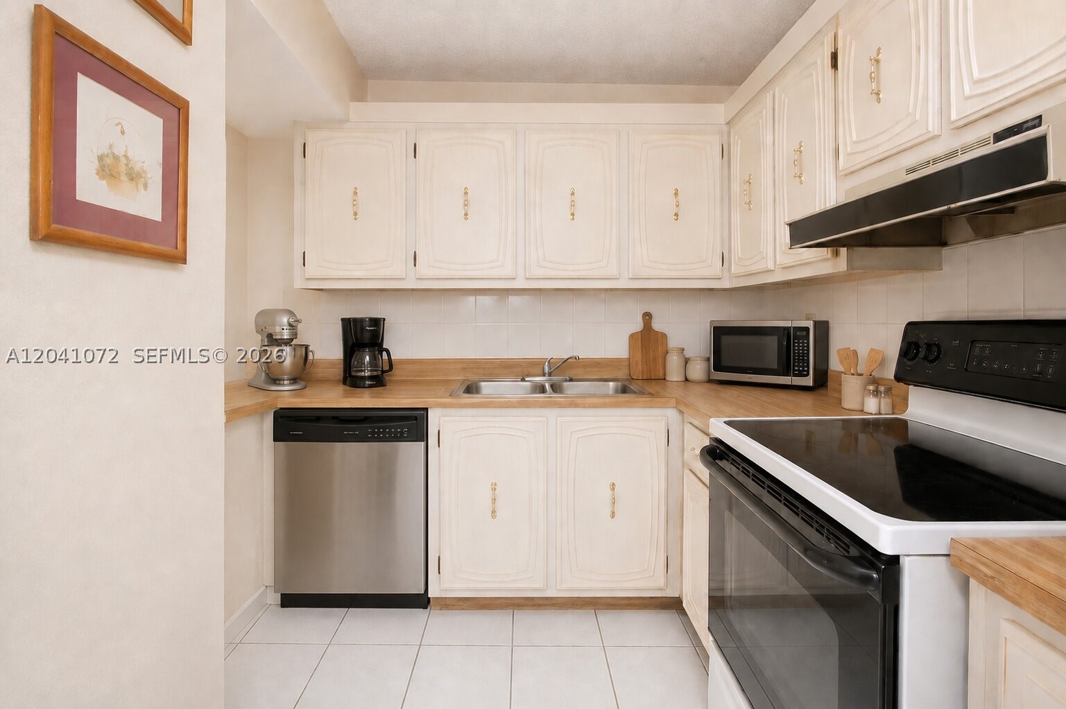 TOWERS OF WESTLAND CONDO - Residential