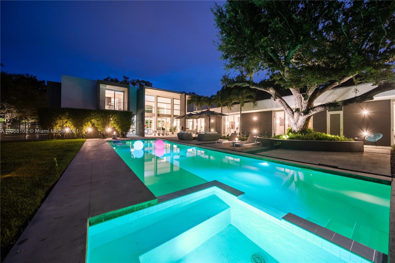 Pinecrest - Residential
