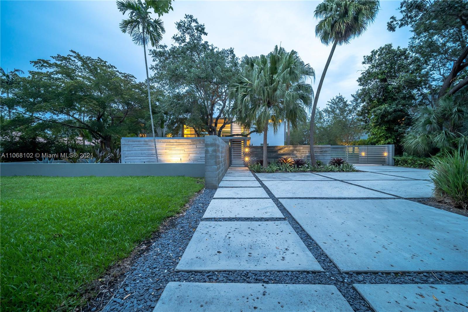 Pinecrest - Residential