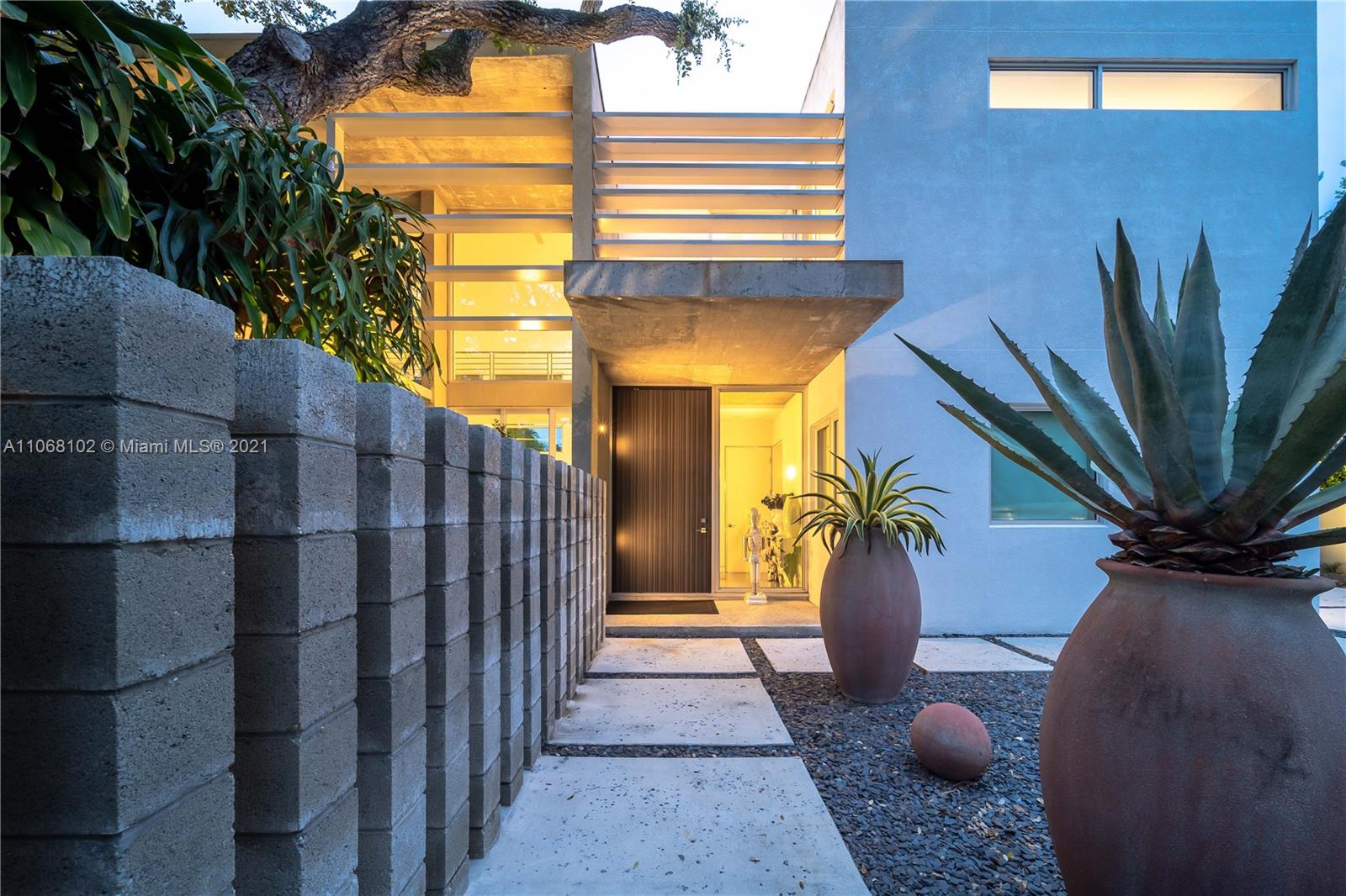 Pinecrest - Residential