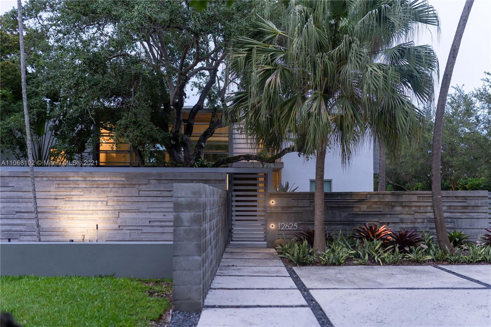 Pinecrest - Residential