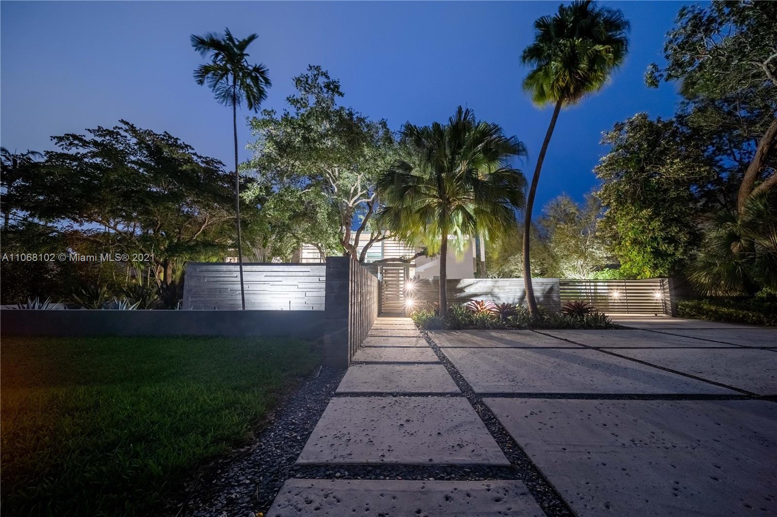 Pinecrest - Residential