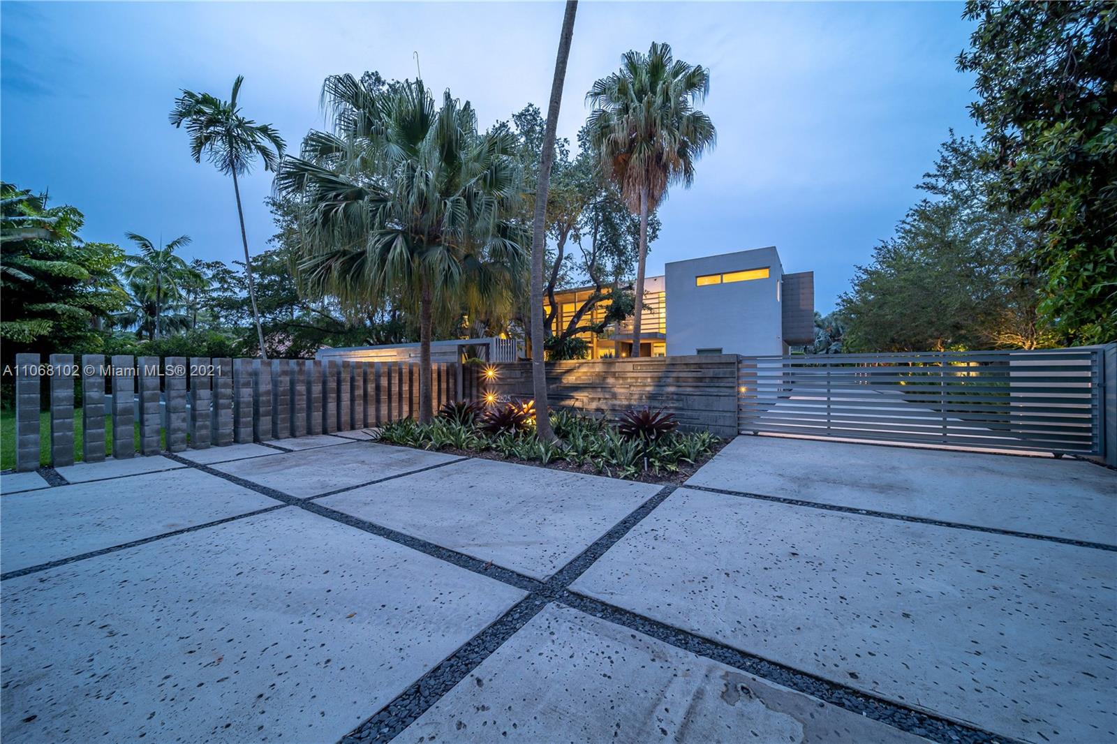 Pinecrest - Residential