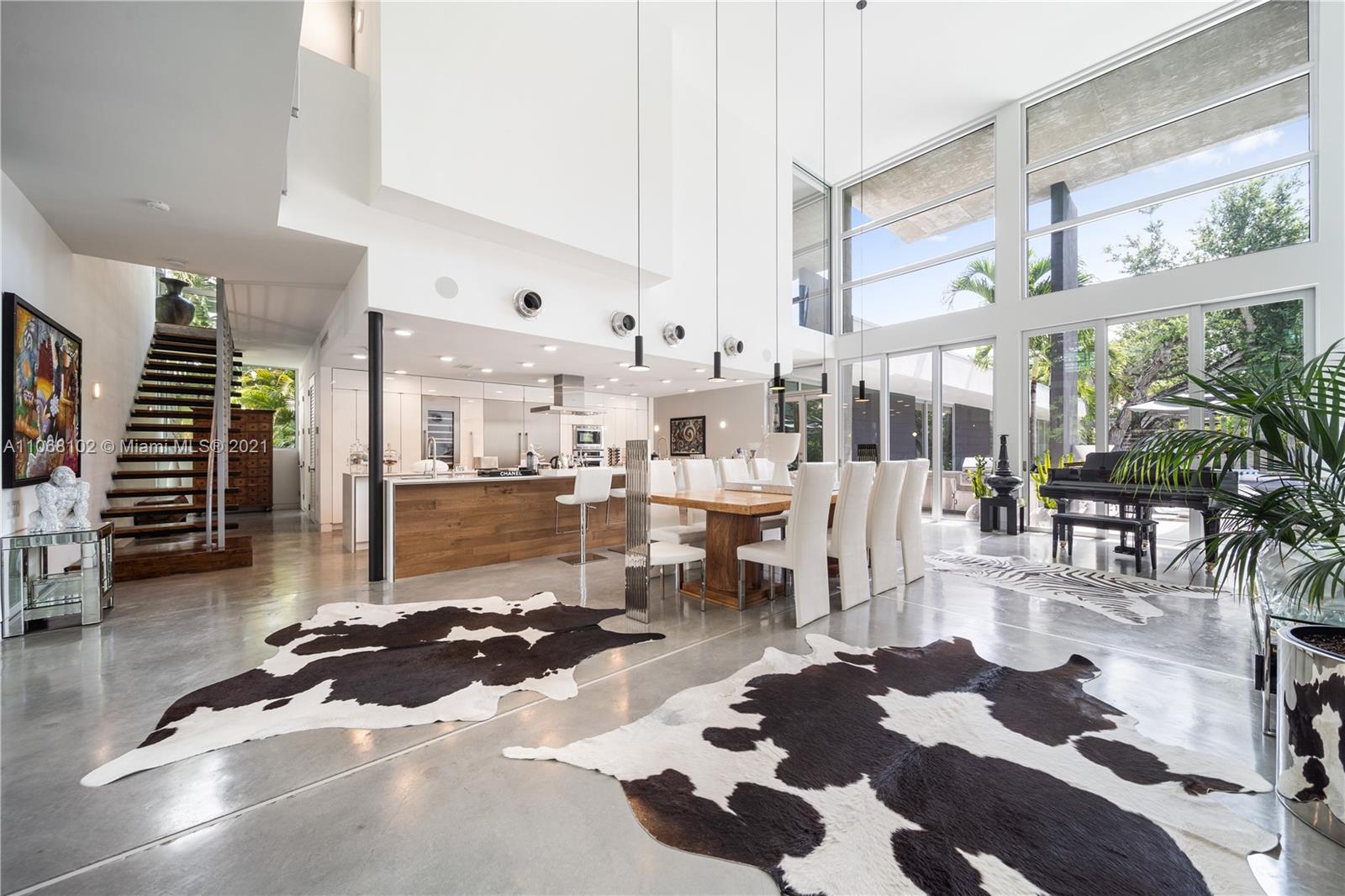 Pinecrest - Residential