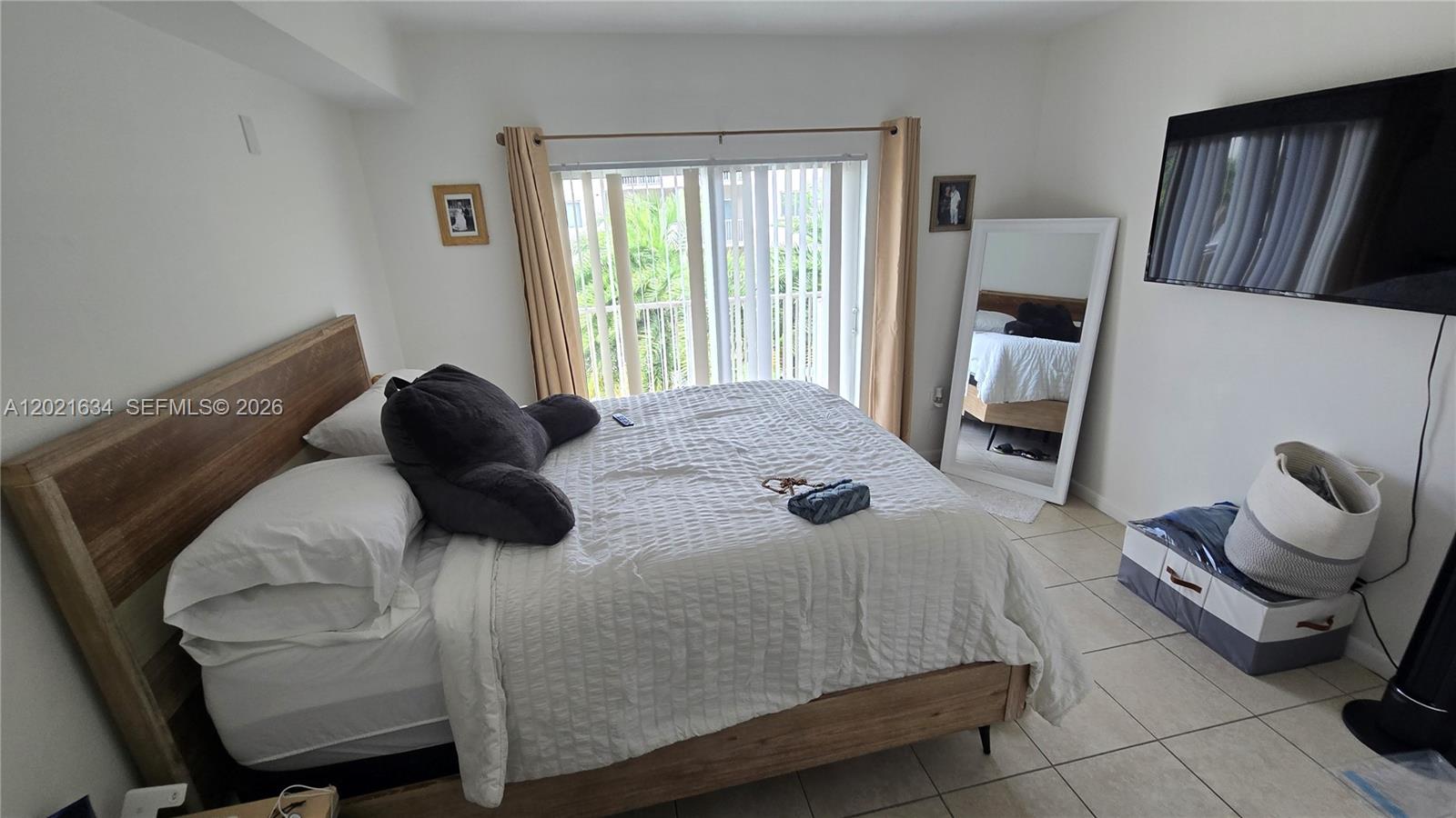 PARADISE POINTE CONDO - Residential