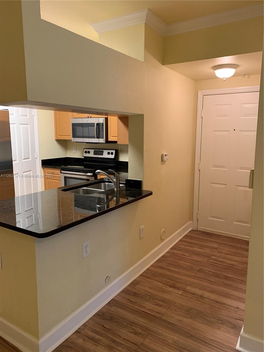 VILLAS AT EMERALD DUNES C - Residential Lease