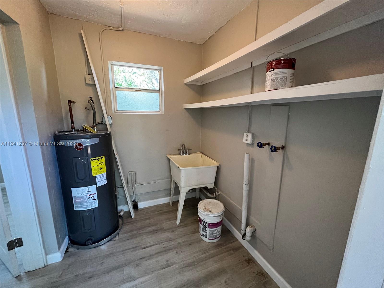 LINCOLN PARK REPLAT - Residential