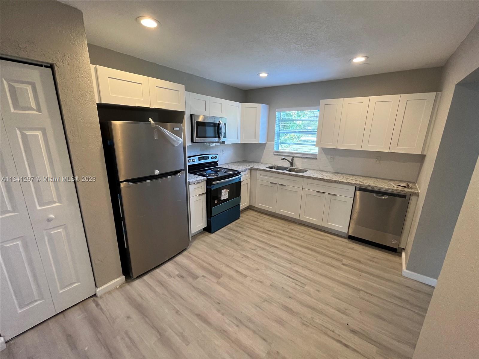 LINCOLN PARK REPLAT - Residential