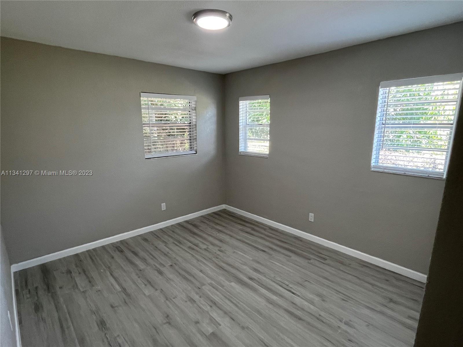 LINCOLN PARK REPLAT - Residential