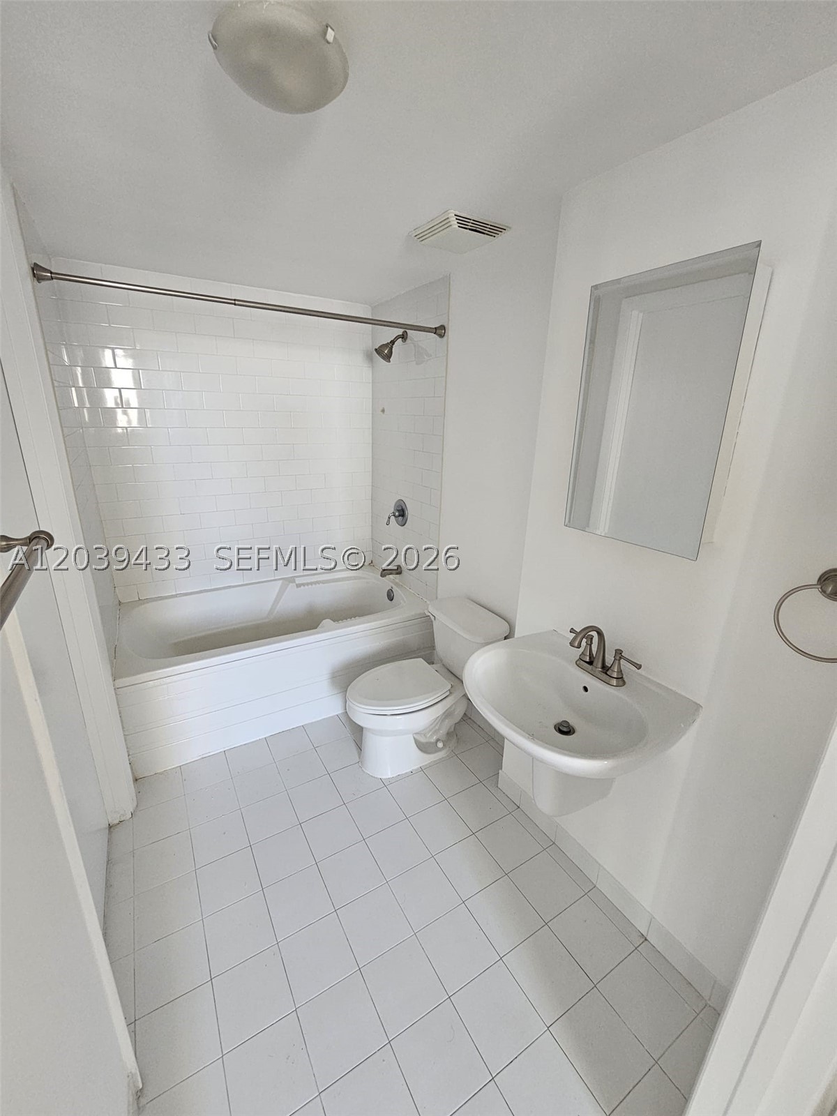 NEO VERTIKA CONDO - Residential Lease