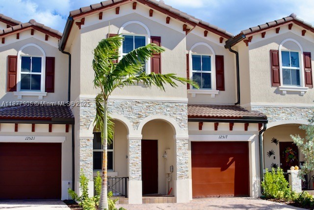Dont miss the opportunity to live in this Beautiful Tonwhouse...Westview Community of New Single Family Homes. Spacious open concept twostory Townhouse combining kitchen, dining room; large living room to promote a perfect daily family life.Fenced backyard, Garage, and space for 2 more cars with Total of 3 bethrooms, great Master Bedroom with a Spa-inspired bath and large walk-in closet. Two Secondary Bedrooms with access to an adjacent Full Size Bath, Washer and dryer in the unit. ***One of the largest layouts in the community***