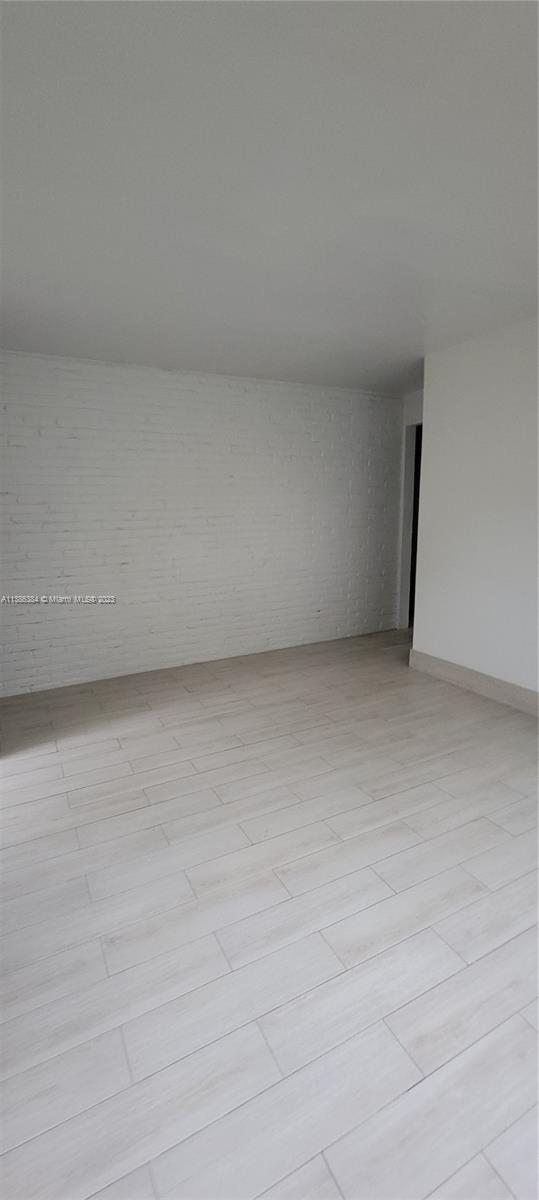 ST JAMES PARK DELMAR - Residential Lease
