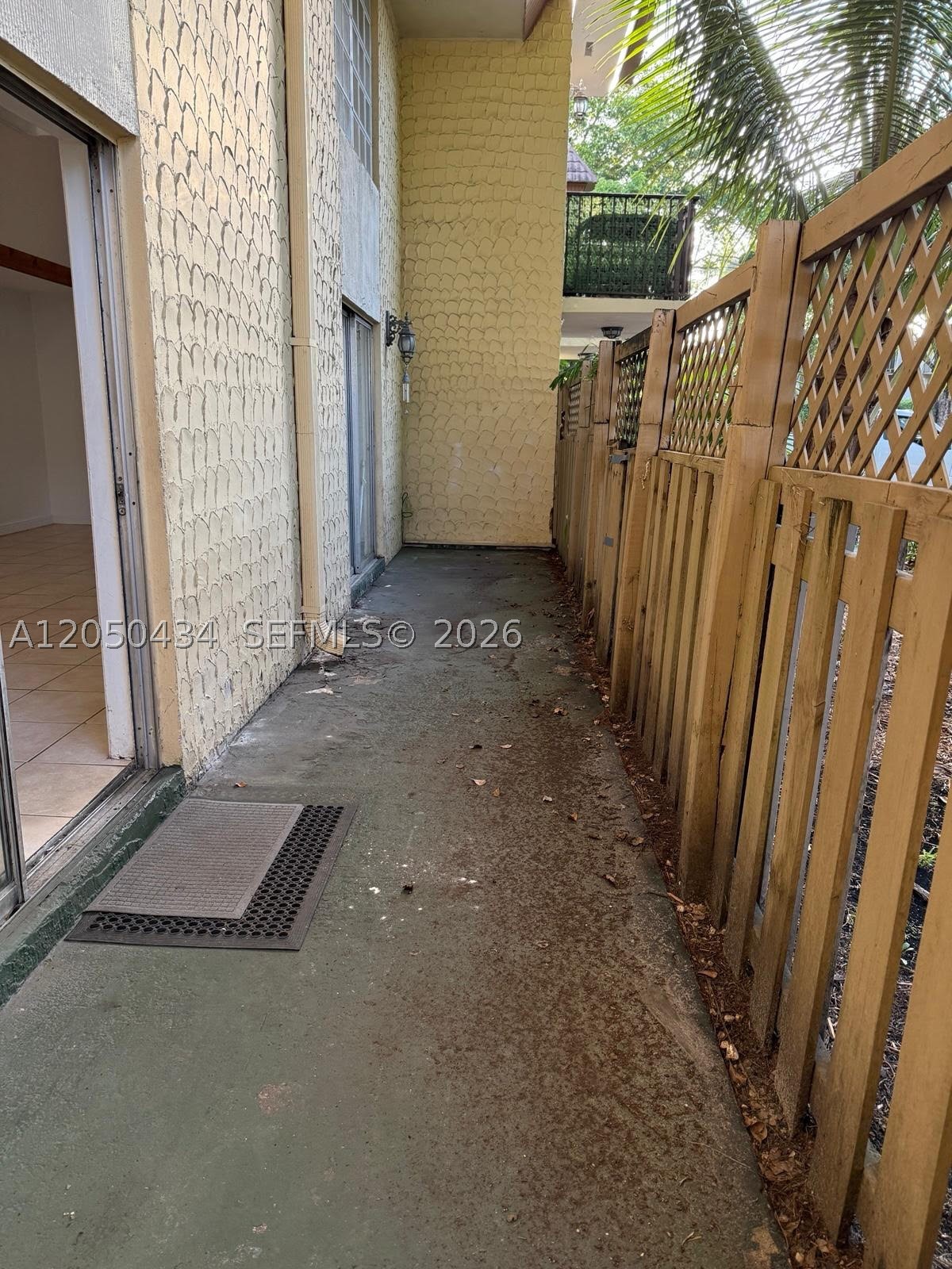 COURTYARDS AT KENDALL CON - Residential