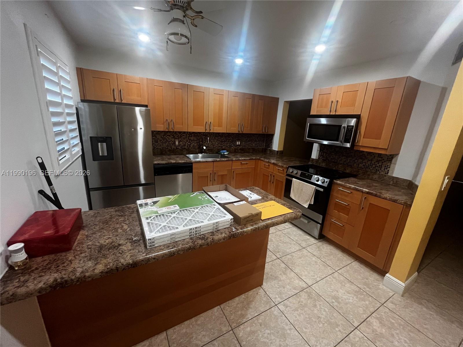 VILLAS AT CARRIAGE HILLS - Residential