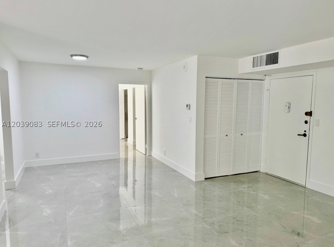 PLAZA OF AMERICAS CONDO P - Residential